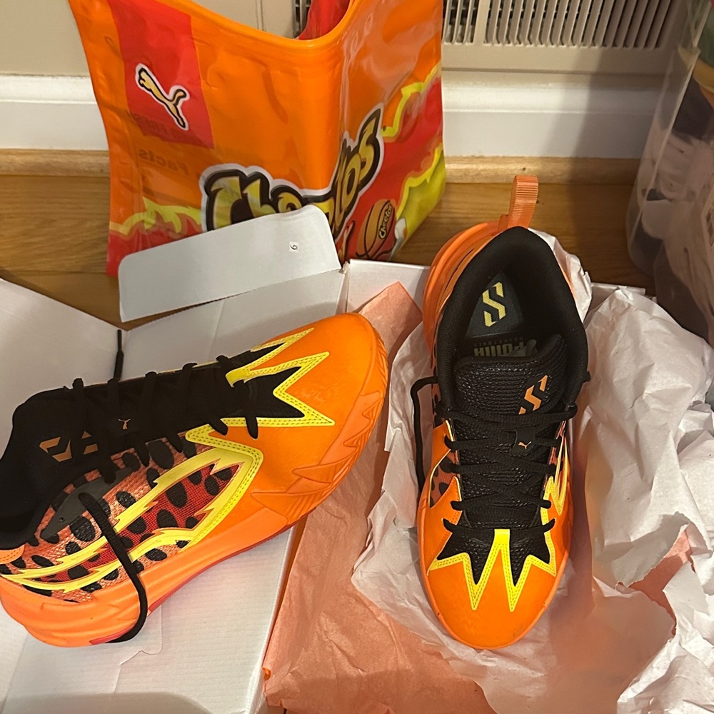 Puma Men's Orange and Black Shoes